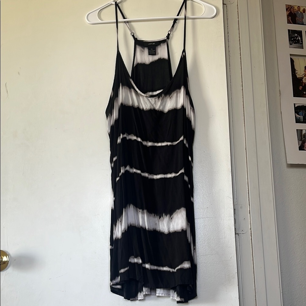 APT.9 Black and White Tie-Dye Top